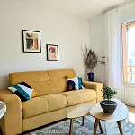 Superbe 2 P Idealement Situe