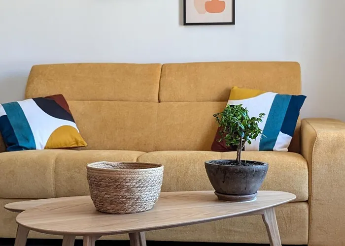 Apartment Superbe 2 P Idealement Situe